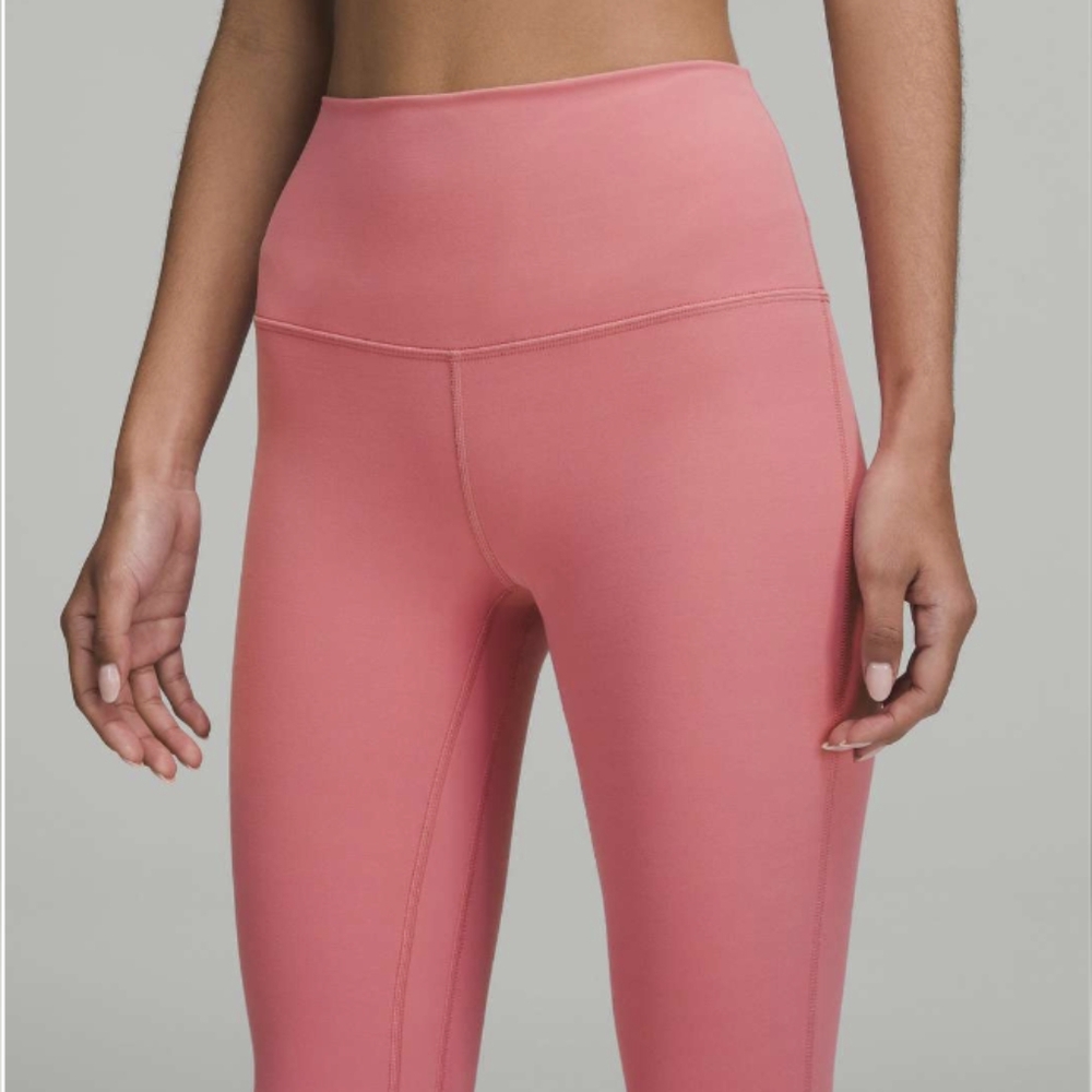 Lululemon High Rise Pants 25" - Picture 10 of 10
